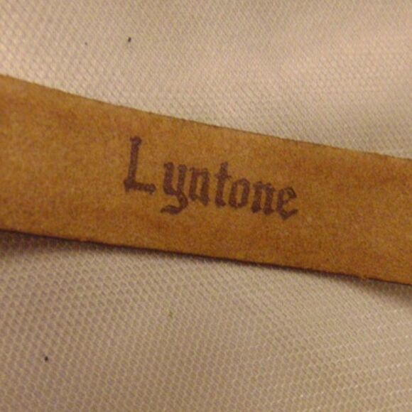 EUC VINTAGE LYNTONE 1431 Python Cowhide Yellow & Brown Belt Gold Hardware 28-30 - Picture 2 of 9